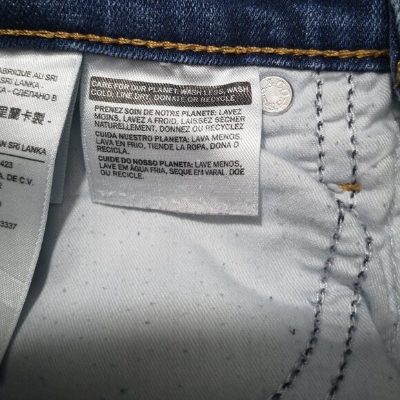 Levi's 315 Ladies Size W28 / L32 Medium Wash Shaping Bootcut Jeans - Picture 5 of 16